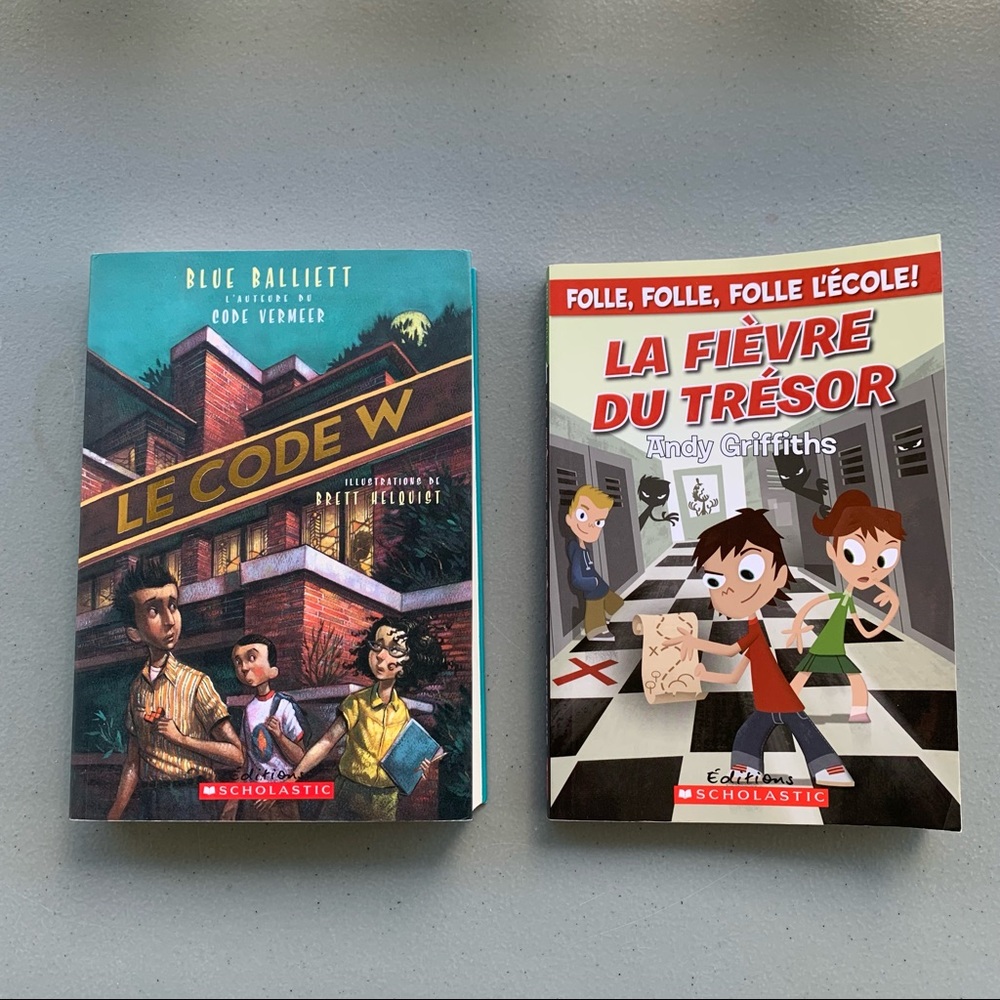 Lot of French novel/ Books -Le Code W & La Fievre Du Tresor